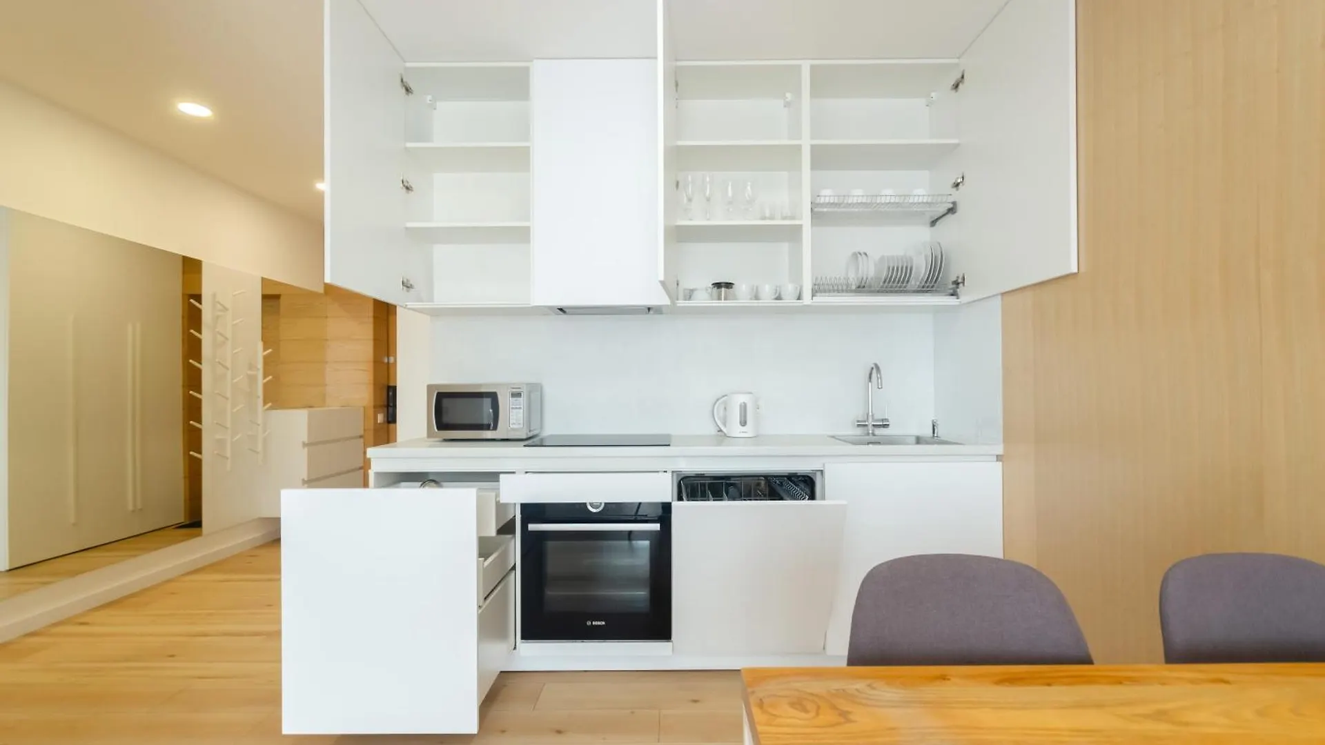 Petrovdom 234-241-86-96 In City View Apartments At Rc Kvartet,Near Central Railway Station Kiev