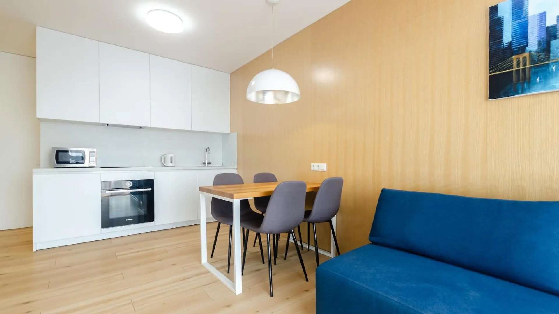 Petrovdom 234-241-86-96 In City View Apartments At Rc Kvartet,Near Central Railway Station Kiev Ukrayna