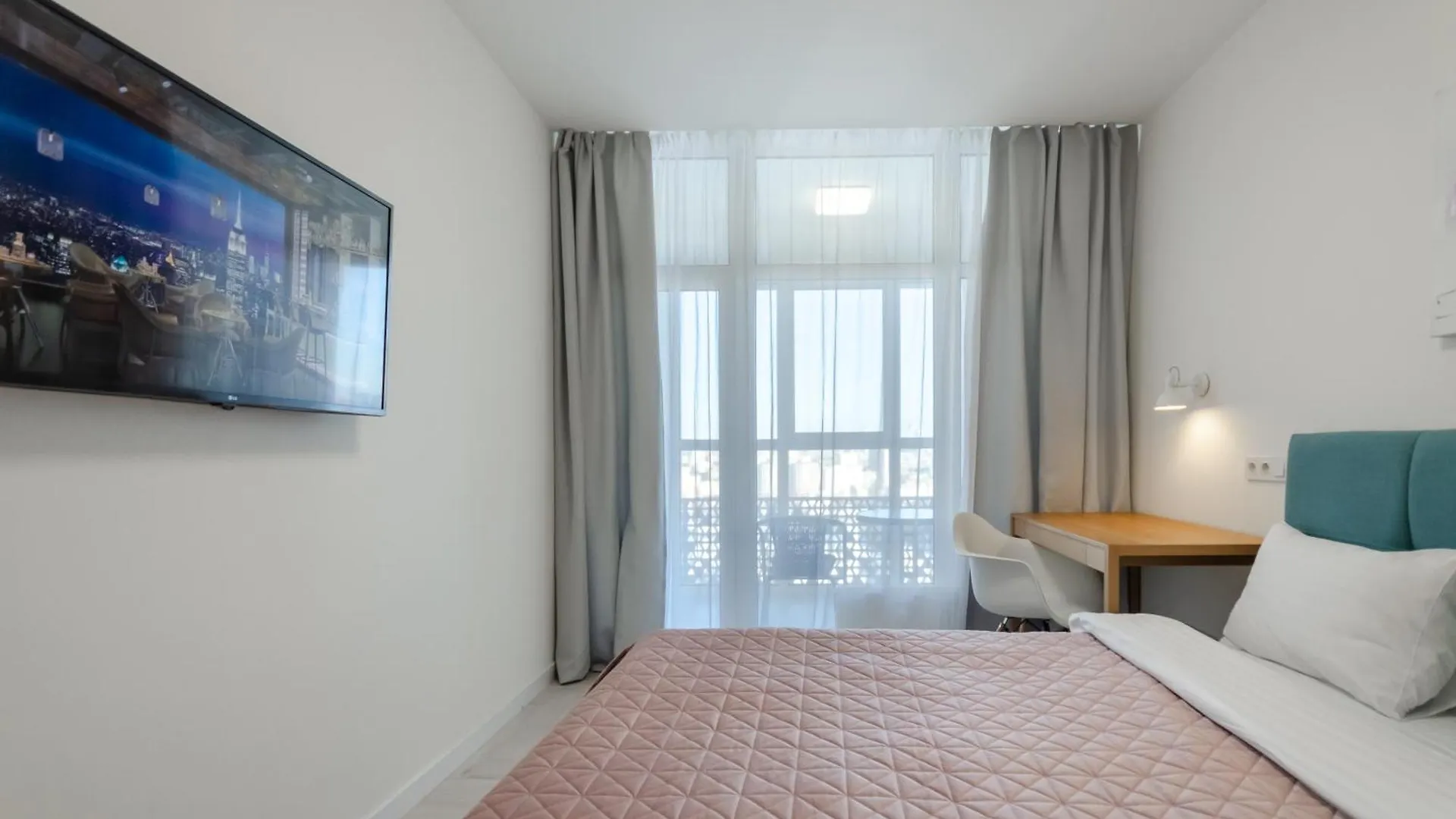 Petrovdom 234-241-86-96 In City View Apartments At Rc Kvartet,Near Central Railway Station Kiev Ukrayna