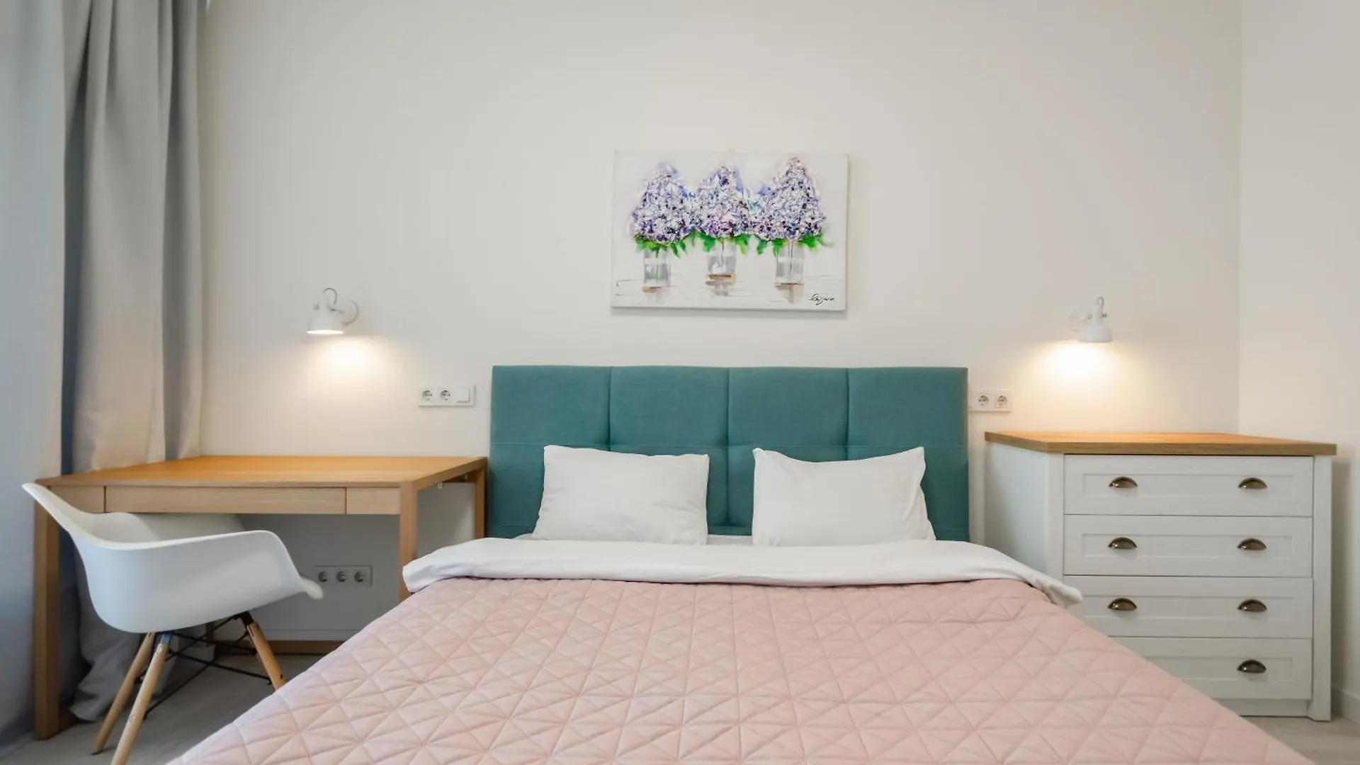 Petrovdom 234-241-86-96 In City View Apartments At Rc Kvartet,Near Central Railway Station Kiev