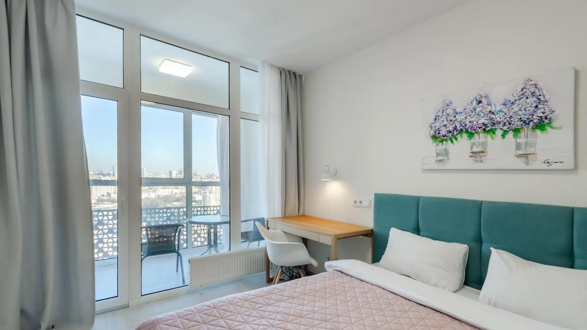 Petrovdom 234-241-86-96 In City View Apartments At Rc Kvartet,Near Central Railway Station Kiev