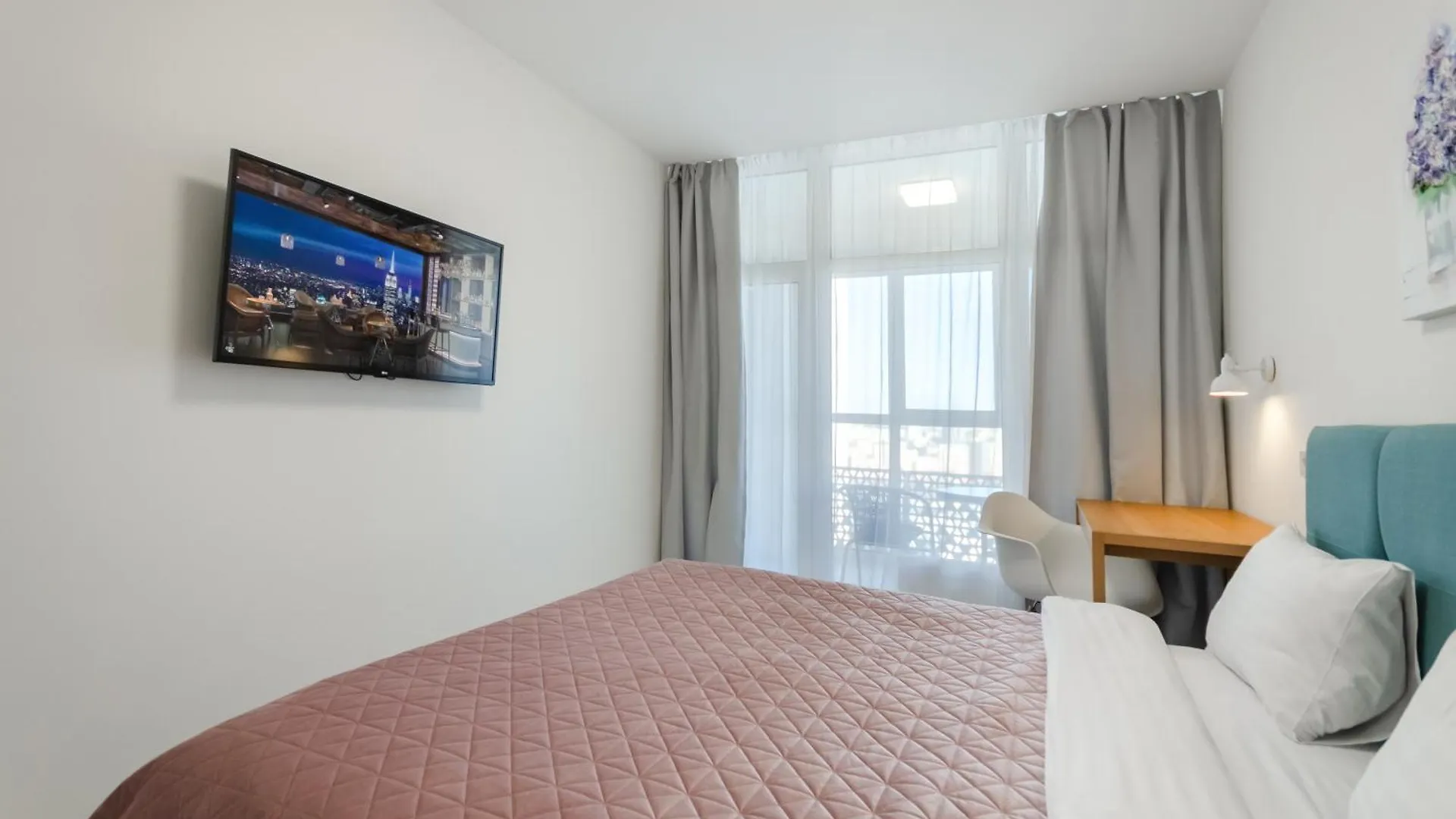 Petrovdom 234-241-86-96 In City View Apartments At Rc Kvartet,Near Central Railway Station Kiev