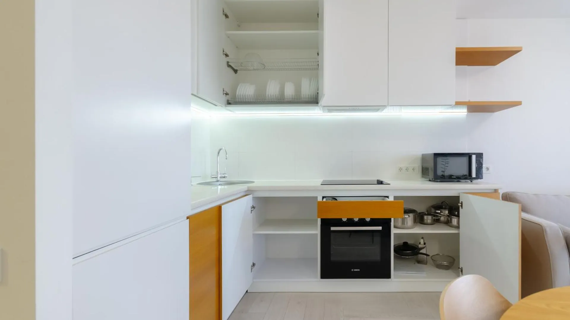 Petrovdom 234-241-86-96 In City View Apartments At Rc Kvartet,Near Central Railway Station Kiev 0*,