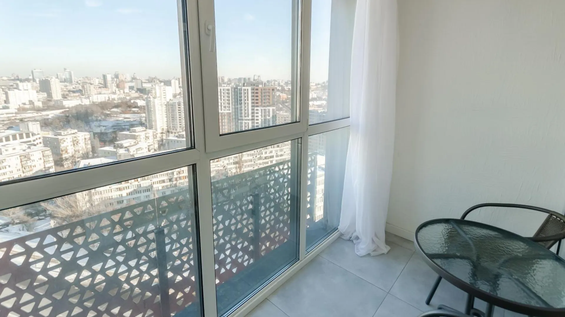 Petrovdom 234-241-86-96 In City View Apartments At Rc Kvartet,Near Central Railway Station Kiev Ukrayna