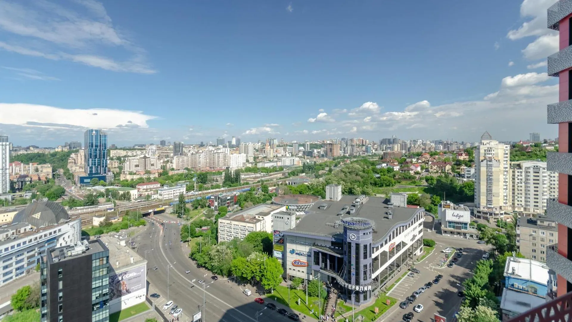 Petrovdom 234-241-86-96 In City View Apartments At Rc Kvartet,Near Central Railway Station Kijów
