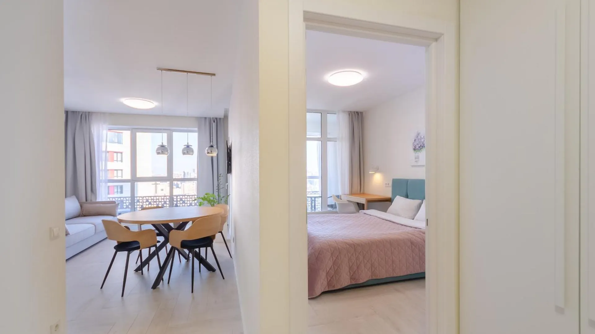 Petrovdom 234-241-86-96 In City View Apartments At Rc Kvartet,Near Central Railway Station Kyiv